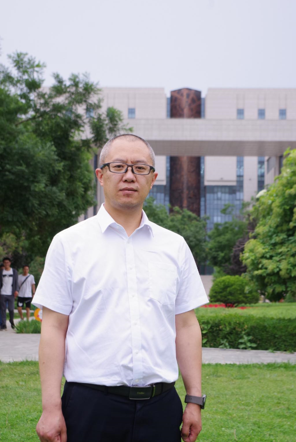 TapTap2021年“师德标兵”—陈伟